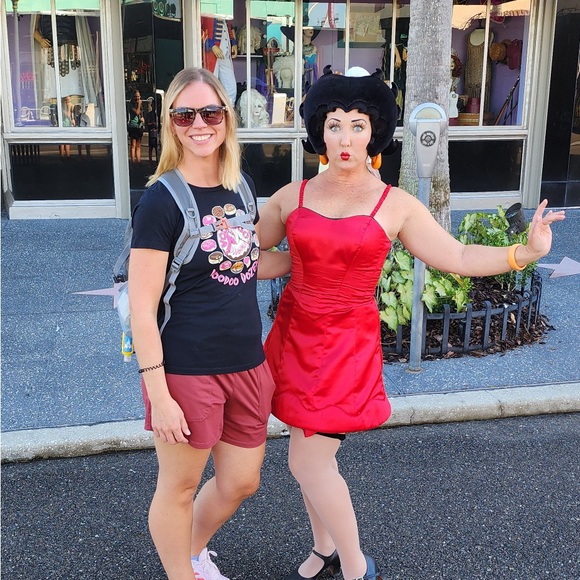 Meet your Posher, Katerilynn - Picture 2 of 2